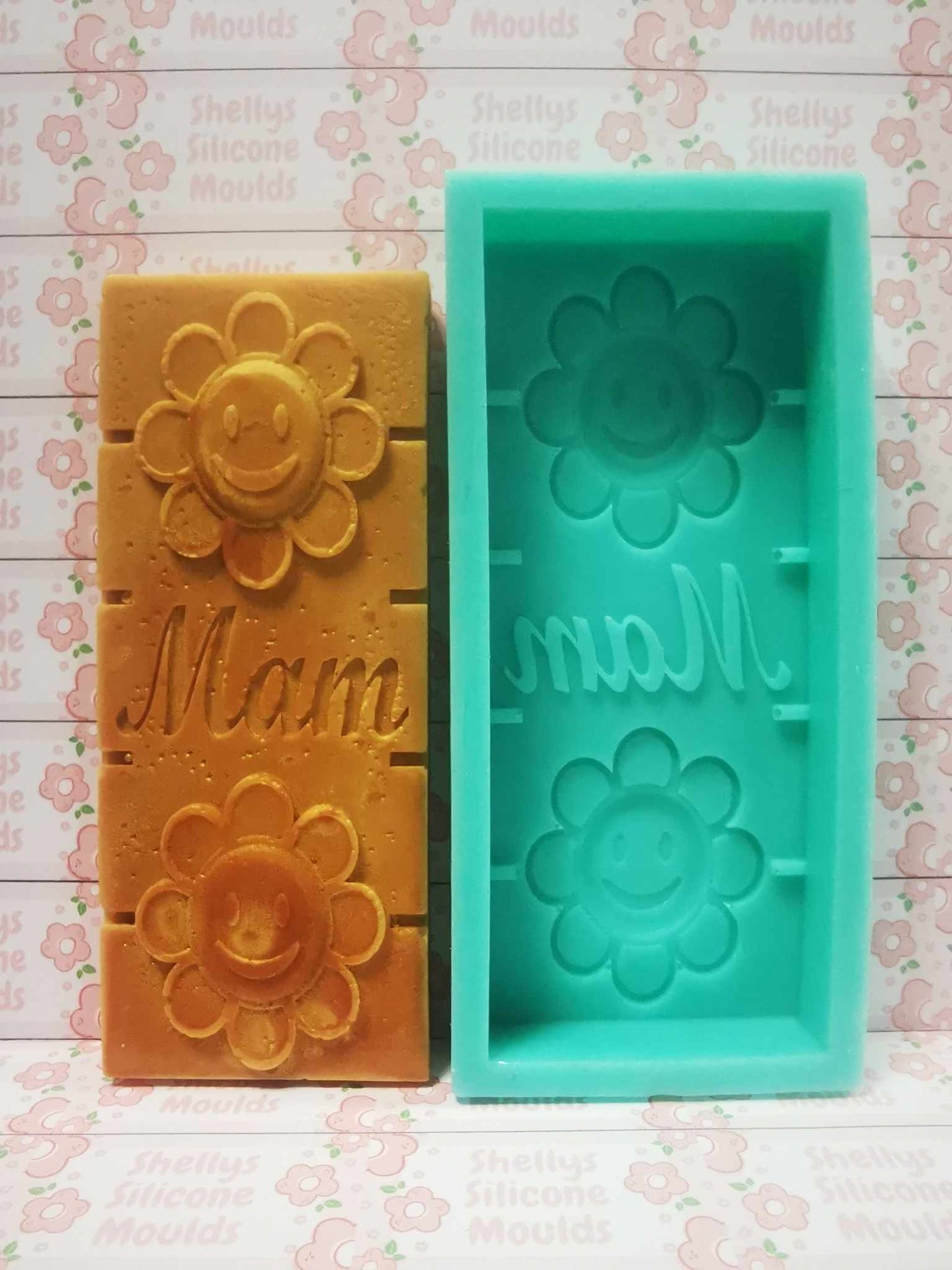 MOTHERS DAY - MUM, MAM etc Silicone Snap Bar & Cloud Moulds