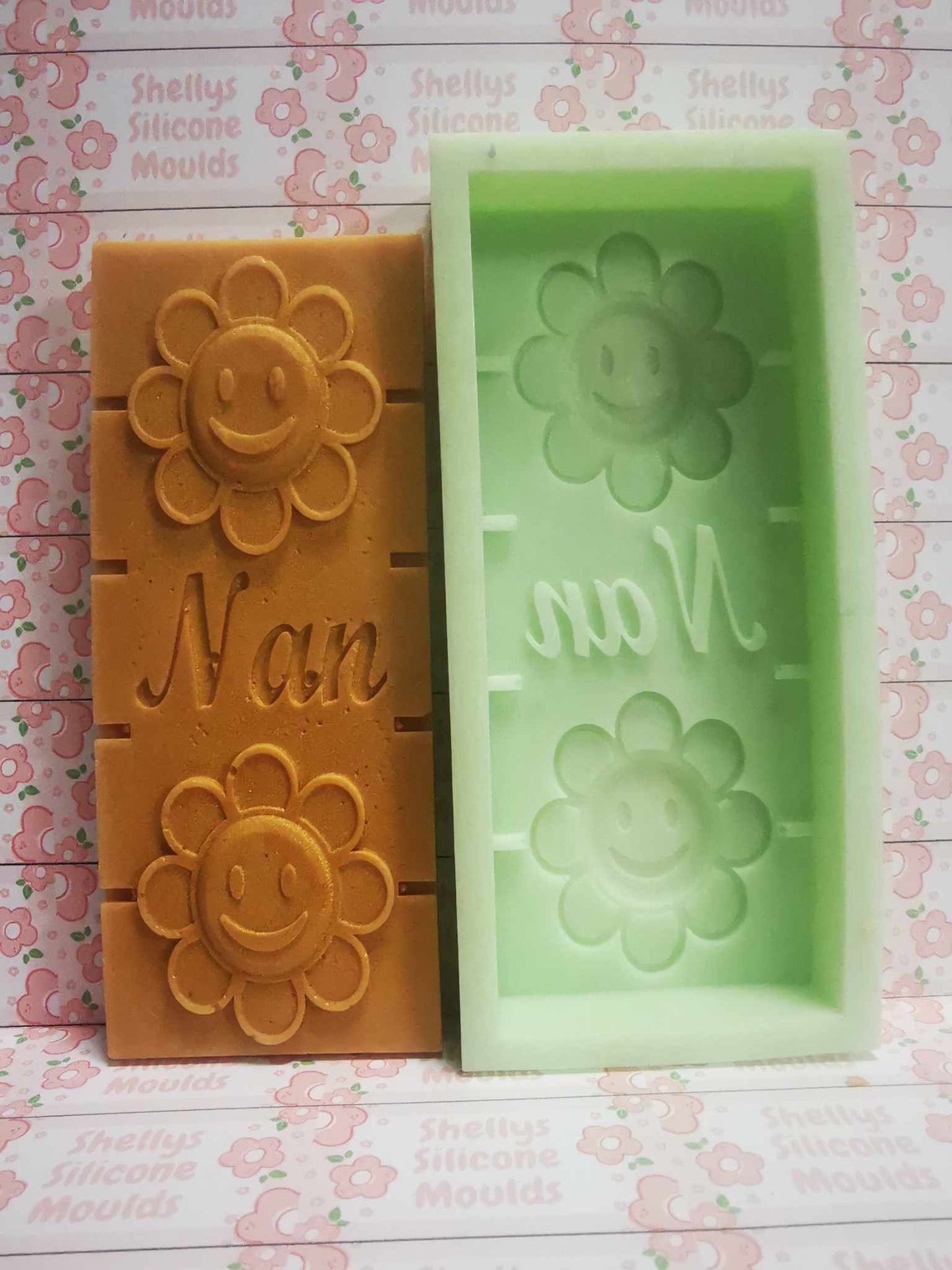 MOTHERS DAY - MUM, MAM etc Silicone Snap Bar & Cloud Moulds