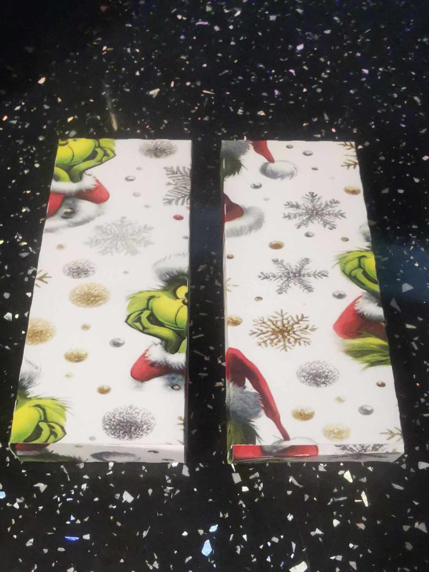 Christmas Snap Bar Boxes & The Grinch Mould